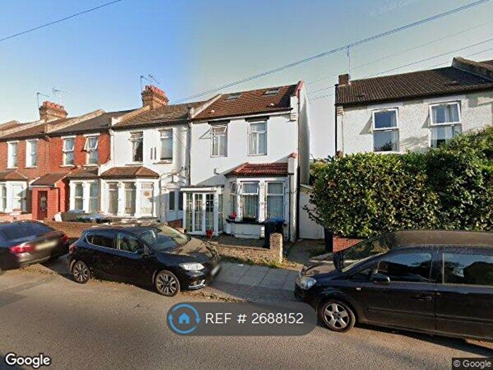 Studio To Rent In Lincoln Road, Enfield, EN3