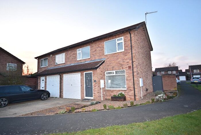 3 Bedroom Semi-Detached House To Rent In Southfields, Sleaford, NG34