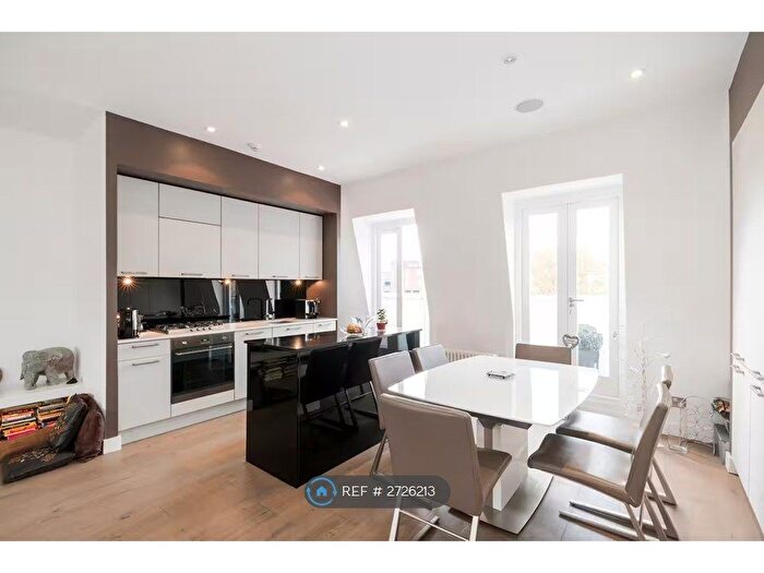 2 Bedroom Flat To Rent In Shrewsbury Road, London, W2