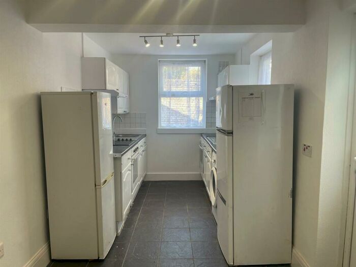 4 Bedroom Detached House To Rent In Braemer Road, London, N15