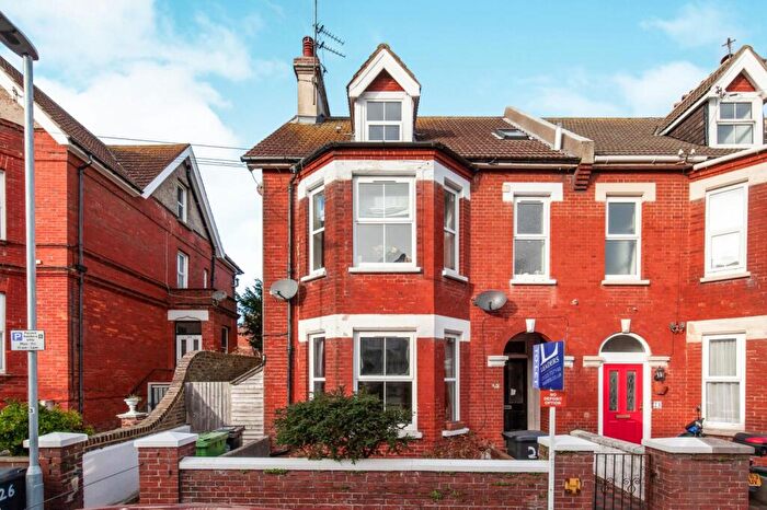 1 Bedroom Flat To Rent In Bedford Grove, Eastbourne, BN21