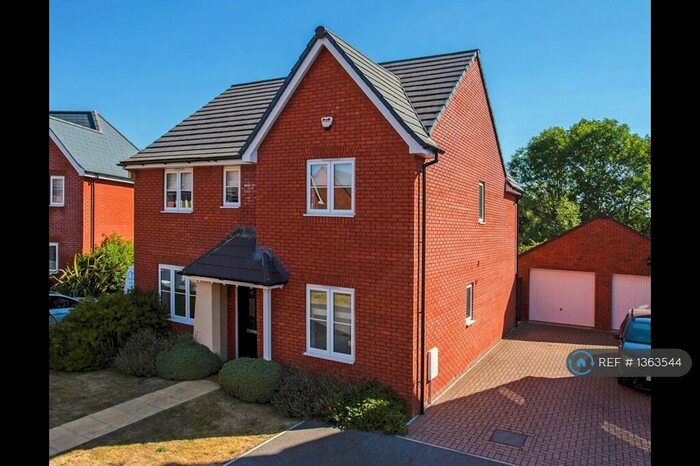 4 Bedroom Detached House To Rent In Greenwood Drive, Stoke Orchard, Cheltenham, GL52