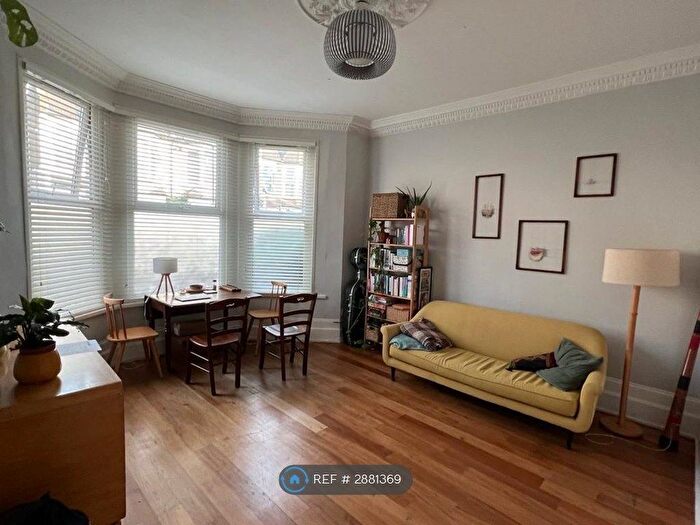 2 Bedroom Flat To Rent In Mount Pleasant Road, London, N17