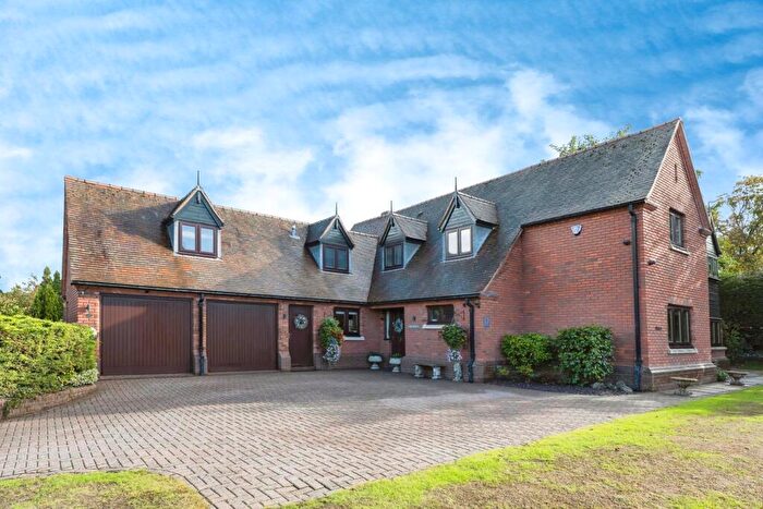 5 Bedroom Detached House For Sale In The Close, Enville, Stourbridge, DY7