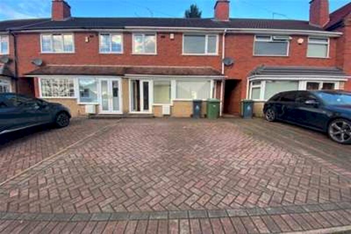 3 Bedroom House To Rent In Hillingford Avenue, Birmingham. B43