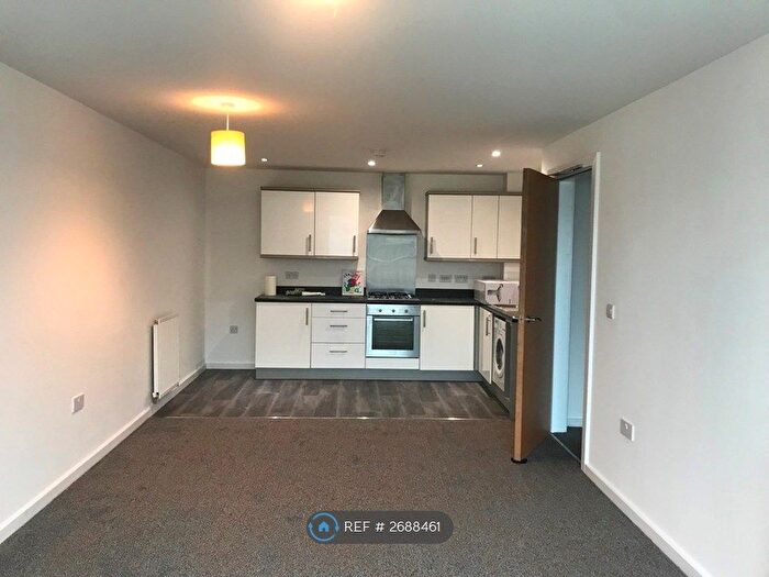 2 Bedroom Flat To Rent In Trinity Street, St. Austell, PL25