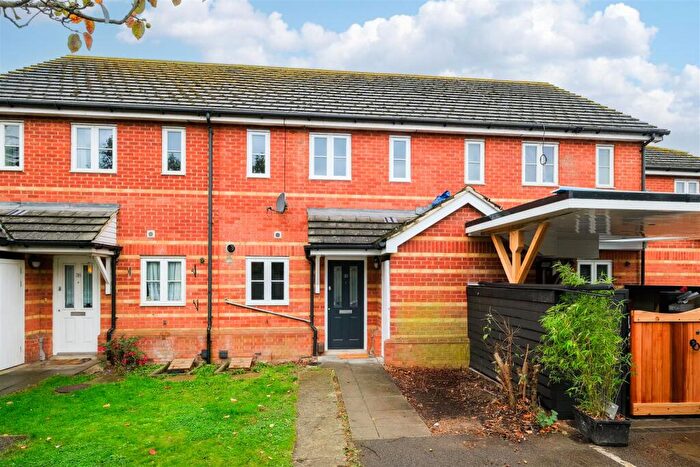 3 Bedroom House To Rent In Riverhead Close, Walthamstow, E17