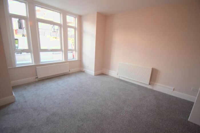 2 Bedroom Flat To Rent In Cherington Road, Hanwell, London, W7