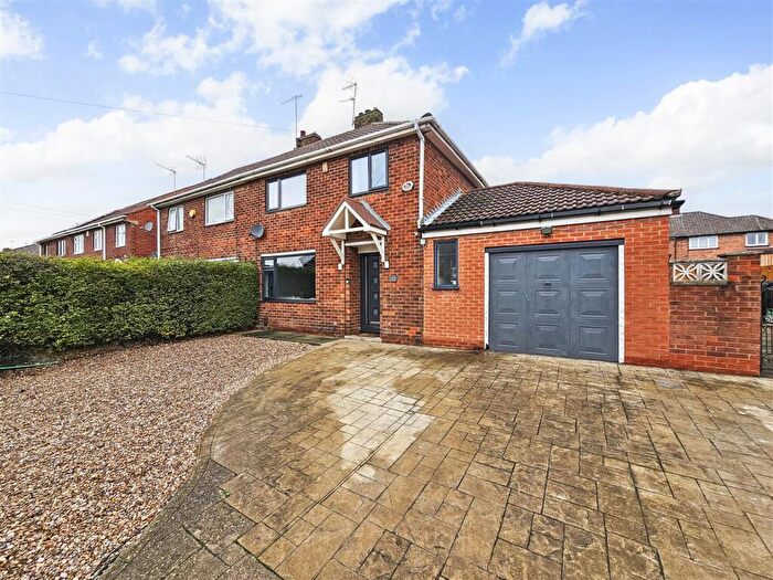 3 Bedroom Semi Detached House For Sale In Cross Street, Arnold, Nottingham, NG5