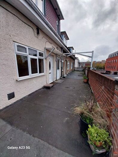 1 Bedroom Flat To Rent In Greenford Road, Harrow, HA1