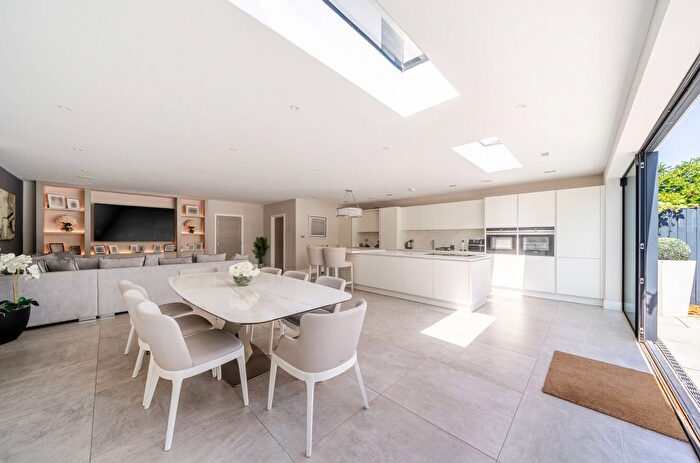 5 Bedroom Detached House For Sale In Hayes Chase, West Wickham, Kent, BR4