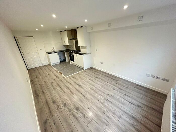 1 Bedroom Flat To Rent In Whitsed Street, Eastfield, Peterborough, PE1