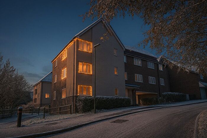 2 Bedroom Flat For Sale In Bowden Way, Haywards Heath, RH16