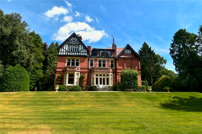 3 Bedroom Apartment To Rent In Shepley Road, Barnt Green, Birmingham, Worcestershire, B45