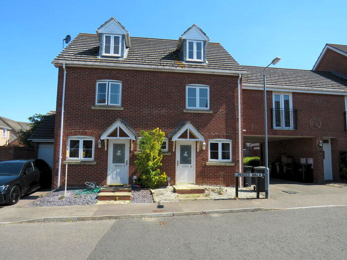 3 Bedroom Semi-Detached House To Rent In Linseed Walk, Downham Market, PE38