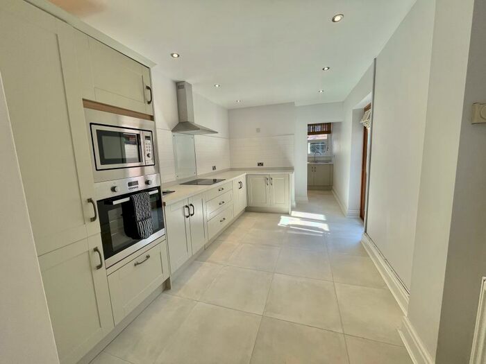 3 Bedroom Terraced House To Rent In Lord Street, Chester, CH3