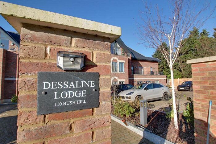2 Bedroom Apartment For Sale In Dessaline Lodge, Bush Hill, N21