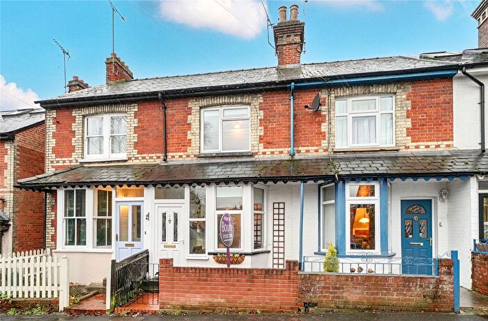 3 Bedroom Terraced House For Sale In St. James Avenue, Farnham, Surrey, GU9