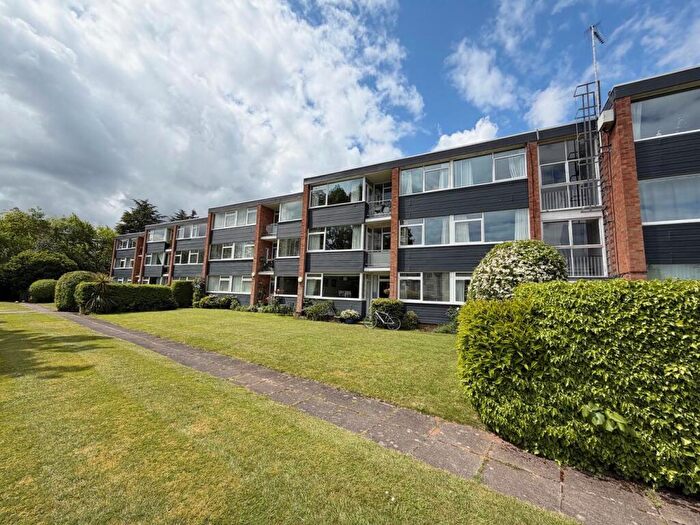 2 Bedroom Apartment To Rent In Darley Mead Court, Solihull, B91