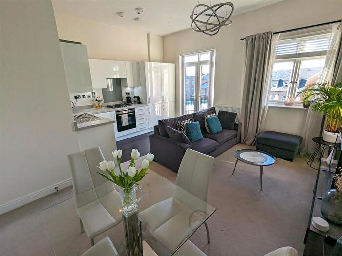 2 Bedroom Apartment To Rent In Hestercombe House, Gorcott Lane, Solihull, B90