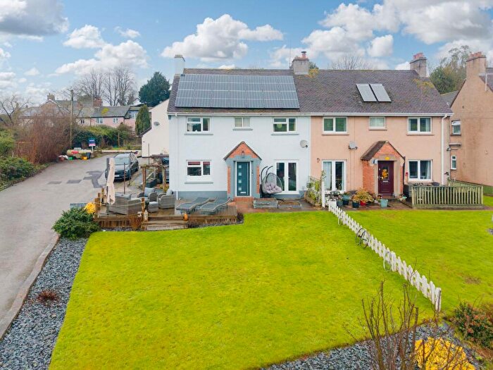 4 Bedroom Semi Detached House For Sale In Snows Estate, Sandford, EX17