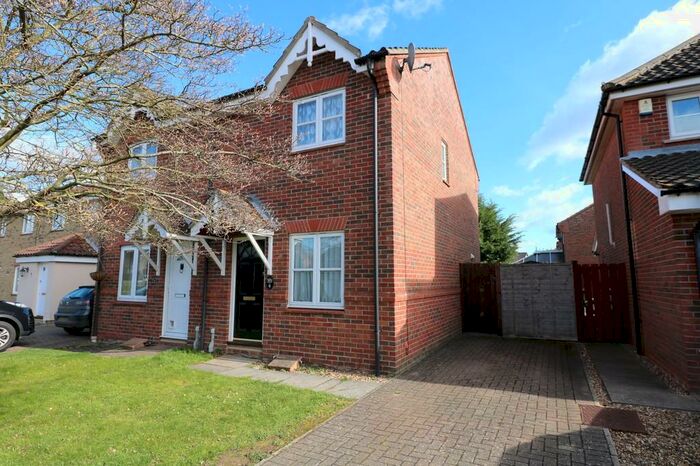 2 Bedroom Semi-Detached House To Rent In Brushmakers Way, Roydon, IP22