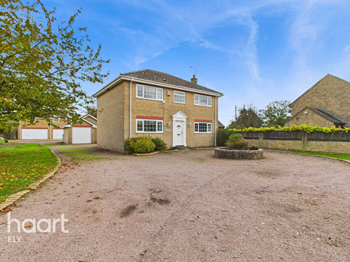 4 Bedroom Detached House For Sale In White House Road, Little Ouse, CB7