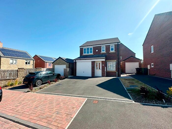 3 Bedroom Detached House To Rent In Daisy Bank Drive, Micklefield, Leeds, LS25