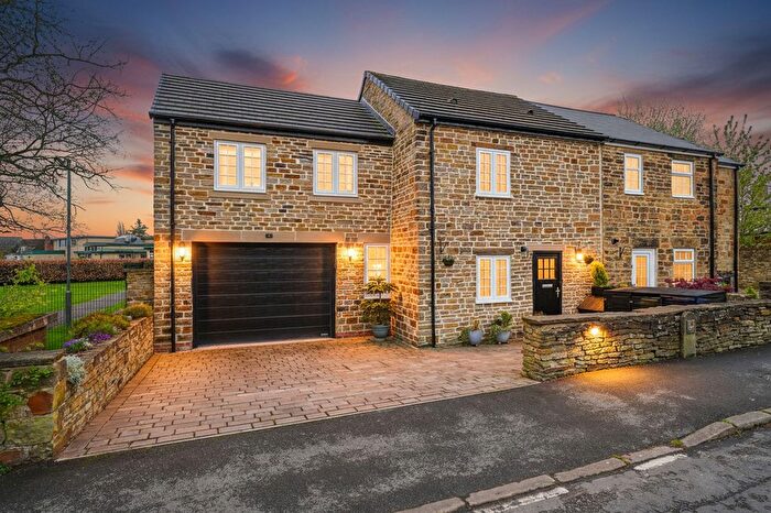 4 Bedroom Semi-detached House For Sale In Storrs Road, Chesterfield, S40