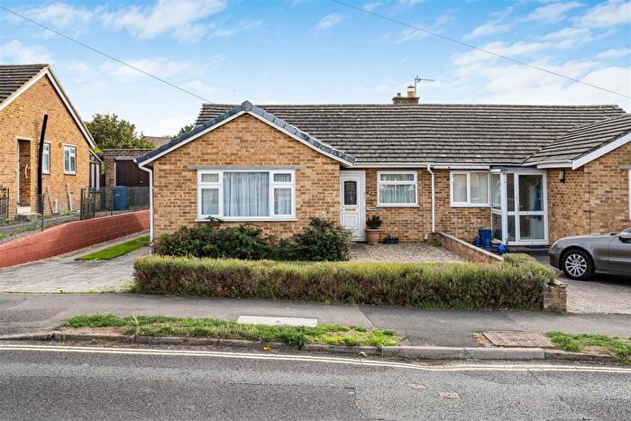 3 Bedroom Semi-Detached Bungalow For Sale In Rowan Road, Bicester, OX26