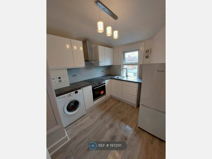 1 Bedroom Flat To Rent In Stuart Road, Harrow, HA3