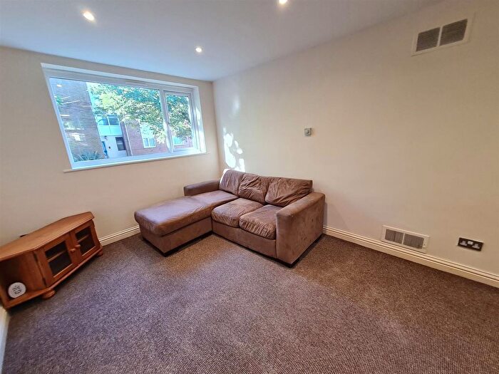 1 Bedroom Flat To Rent In Buckingham Place Apartments, Liverpool, L5