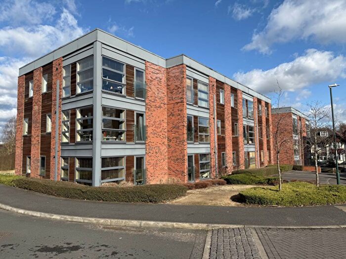 2 Bedroom Flat To Rent In Watermark Close, Carrington, NG5