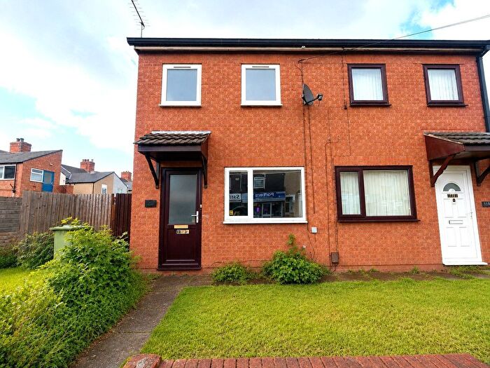 2 Bedroom Semi Detached House To Rent In Oxford Street, Grimsby, Lincolnshire, DN32