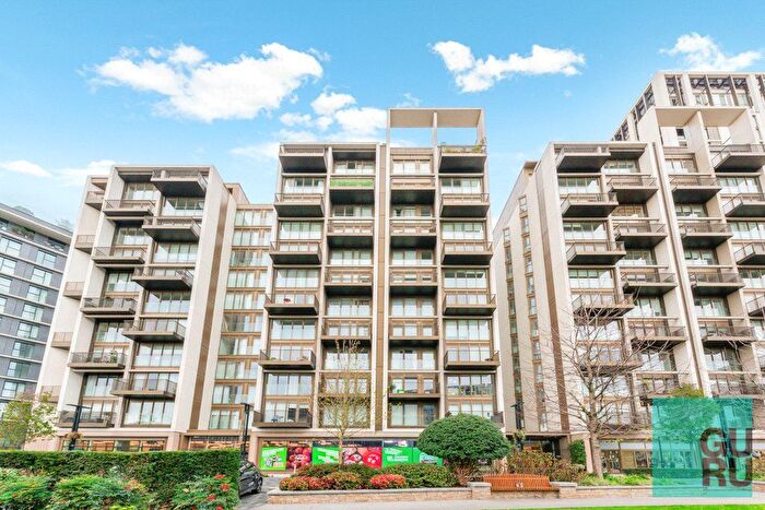 2 Bedroom Flat To Rent In Lincoln Building, Fountain Park Way, White City Living, W12