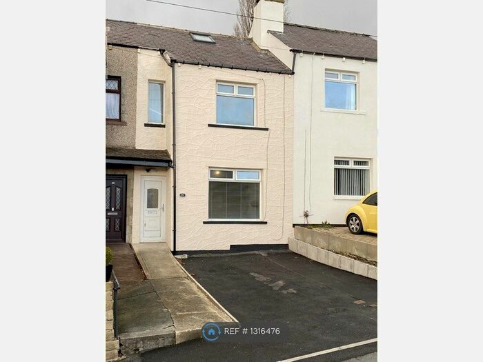 3 Bedroom Terraced House To Rent In Gaisby Mount, Shipley BD18