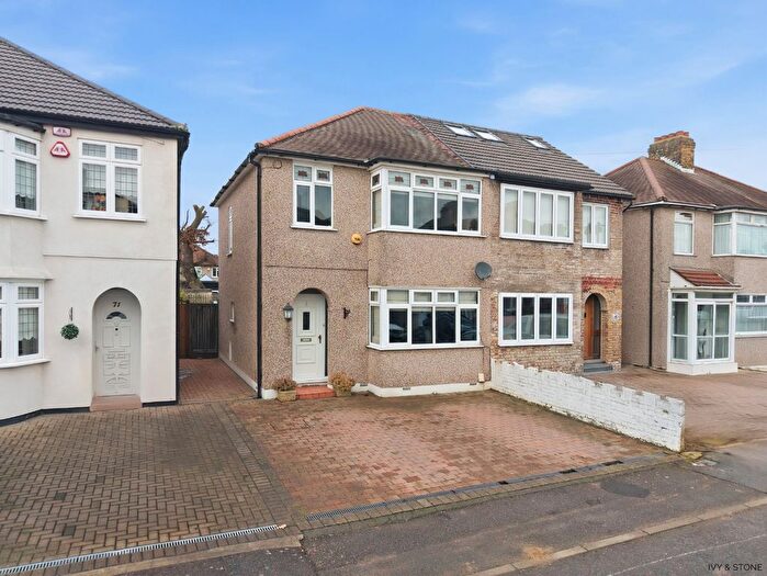 3 Bedroom Semi Detached House For Sale In Eddy Close, Romford, Greater London, RM7