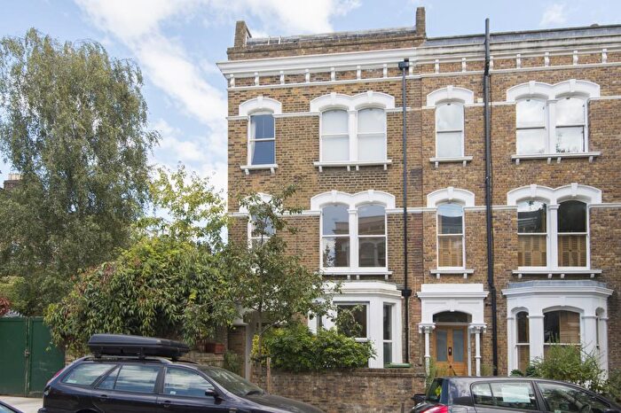 1 Bedroom Flat To Rent In Evangelist Road, Kentish Town, London, NW5