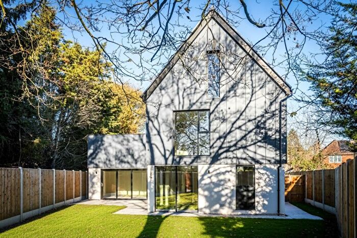 3 Bedroom Detached House For Sale In Penlan, Kingfield Green, Woking, Surrey, GU22