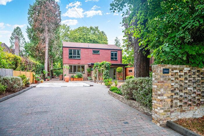 4 Bedroom Detached House For Sale In Heath Drive, Walton On The Hill, KT20