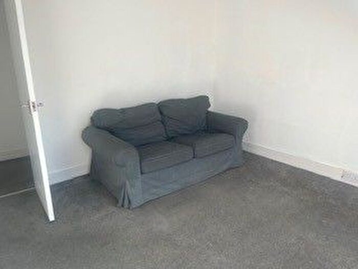 1 Bedroom Flat To Rent In Mount Street, Rosemount, Aberdeen, AB25