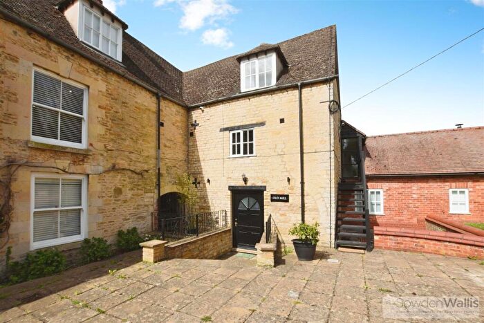 3 Bedroom Cottage To Rent In Station Road, South Luffenham, LE15