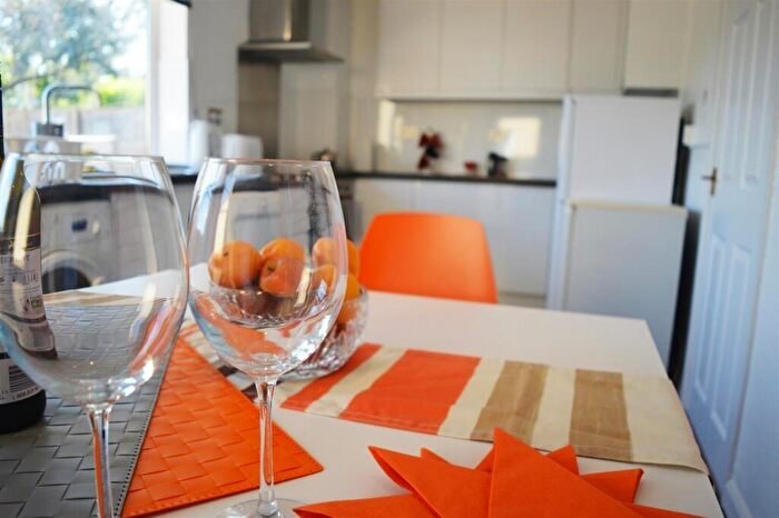 6 Bedroom House To Rent In A Pen Park Road, Bristol, BS10