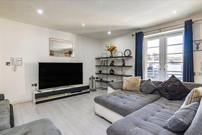 2 Bedroom Apartment To Rent In Low Pavement, Nottingham, NG1