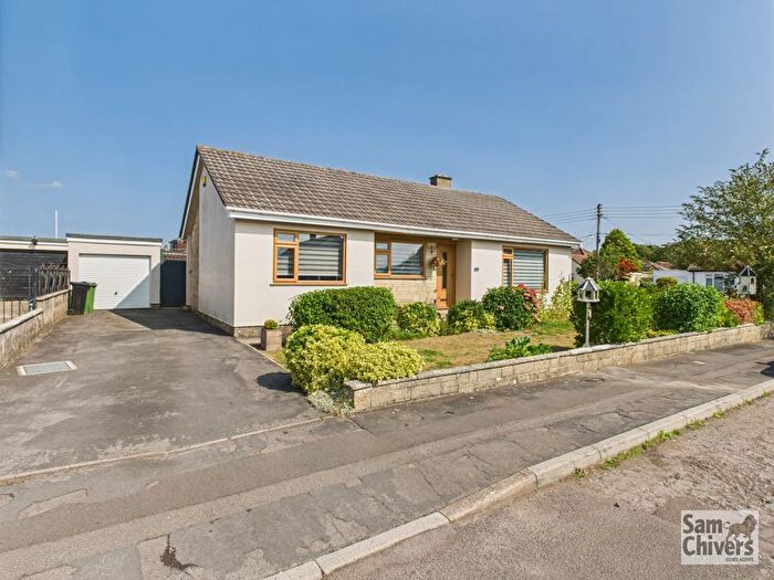 4 Bedroom Detached Bungalow For Sale In North Meadows, Peasedown St John, BA2