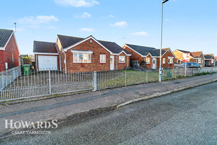 2 Bedroom Detached Bungalow For Sale In Fremantle Road, Great Yarmouth, NR30
