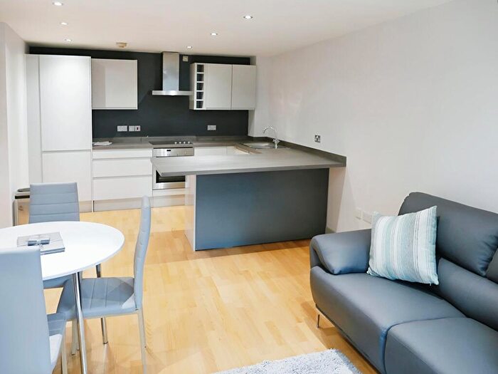 1 Bedroom Flat To Rent In Clarence House, The Boulevard, Leeds, West Yorkshire, LS10