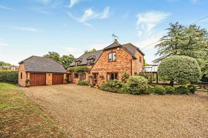 4 Bedroom Detached House For Sale In Skirmett, Henley-On-Thames, RG9