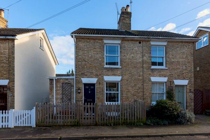 3 Bedroom Semi-Detached House To Rent In Cobden Road, Sevenoaks, TN13