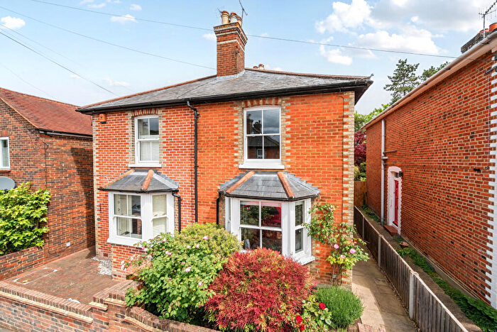 2 Bedroom Semi-Detached House For Sale In High Path Road, Guildford, Surrey, GU1